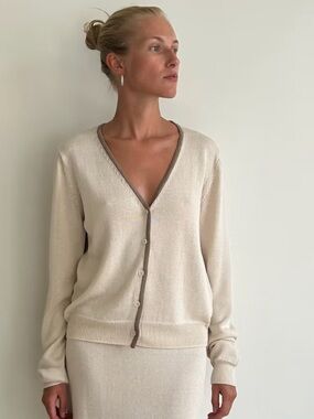 Djerf Avenue Contrast V-neck Cardigan Ivory